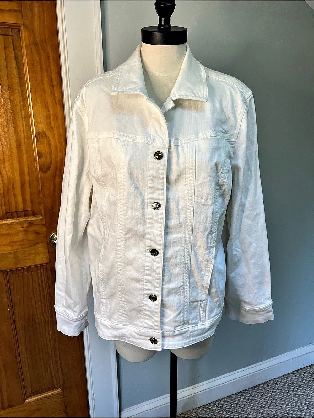 chico's White Jean Jacket Size 3 (16-18) Stretch Preppy Classic